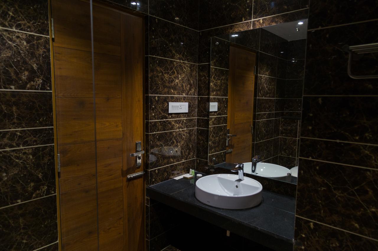 Hotel Hills Tirupattur Tiruppatur Ngoại thất bức ảnh