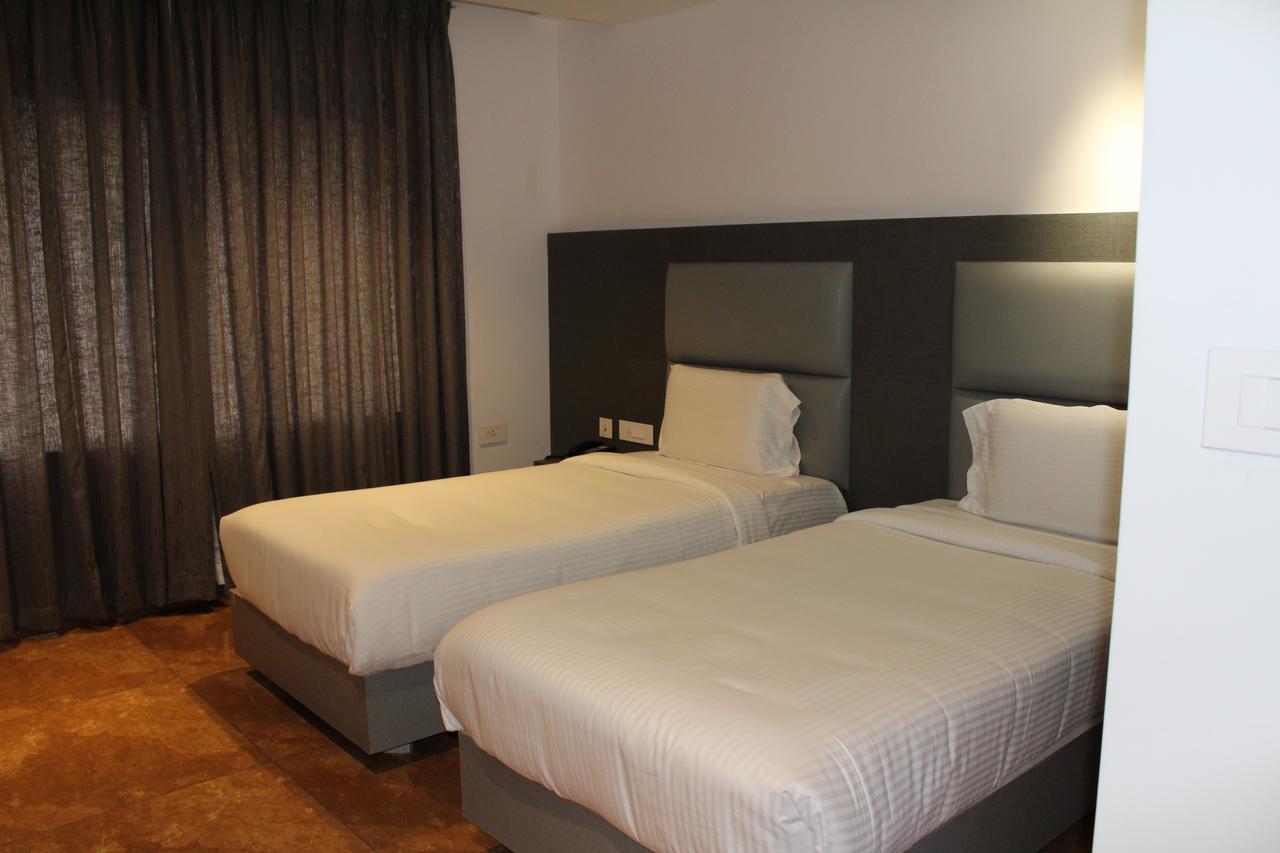 Hotel Hills Tirupattur Tiruppatur Ngoại thất bức ảnh